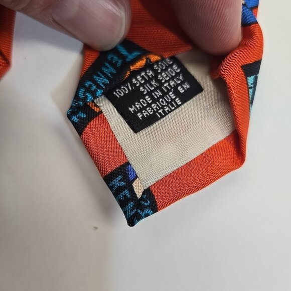 VTG Dolce & Gabanna Peek A Boo 100% Silk Tie Pin Up Girl USA Beaches Italy - Picture 4 of 6